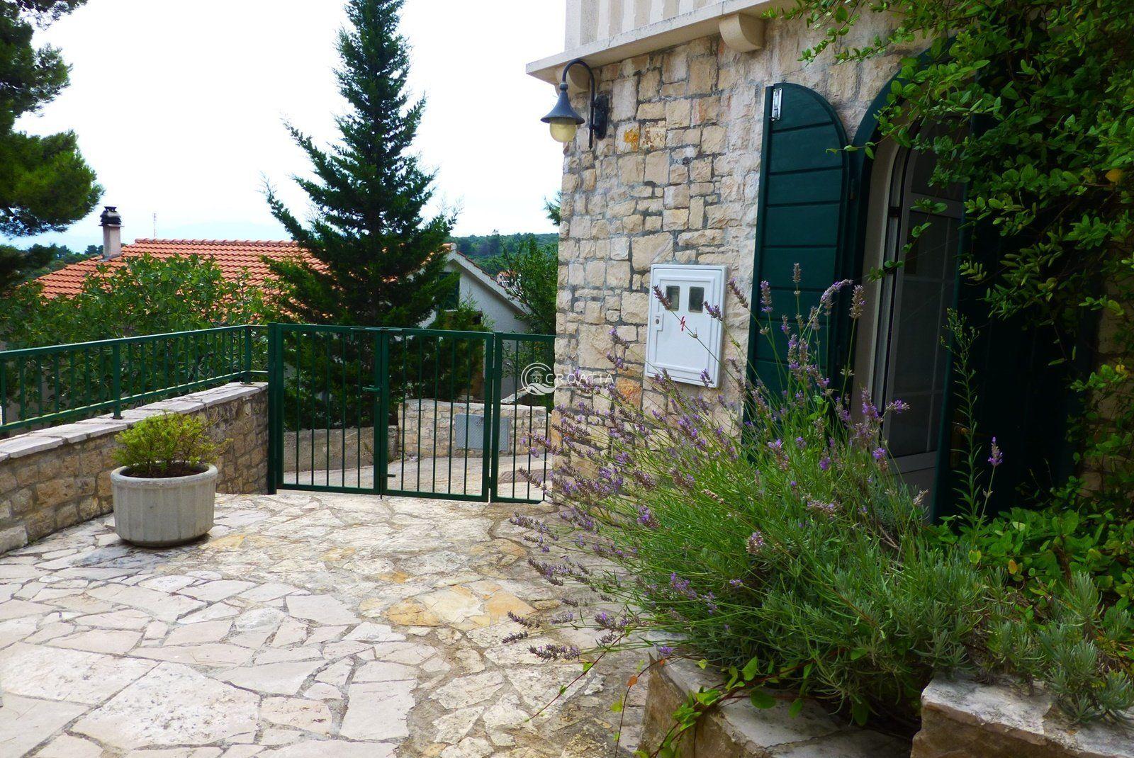 Stone house for sale on the island of Brač