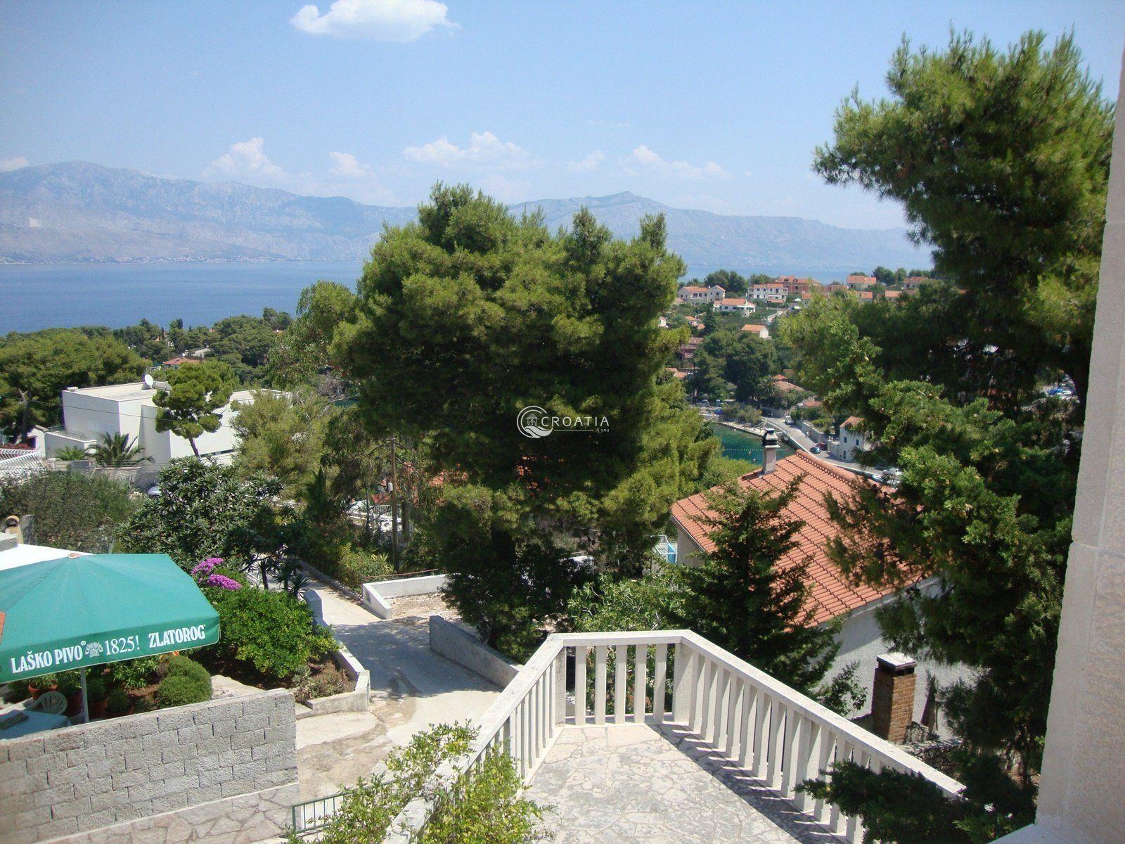 Stone house for sale on the island of Brač