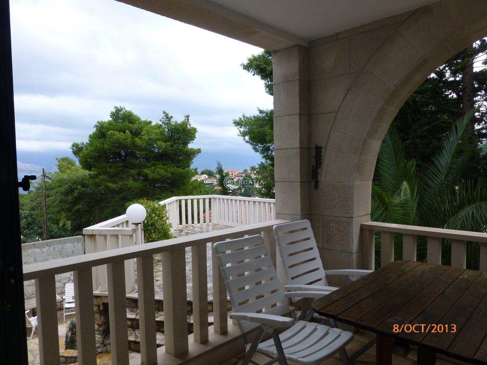 Stone house for sale on the island of Brač