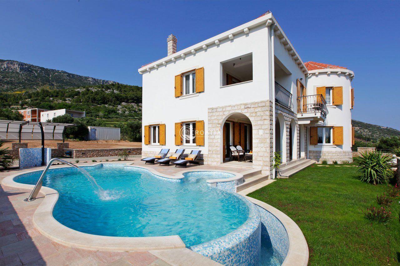 Beautiful Villa in Bol, Brač island