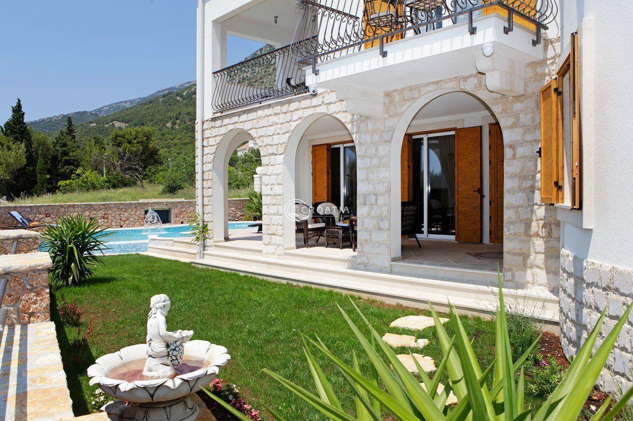 Beautiful Villa in Bol, Brač island