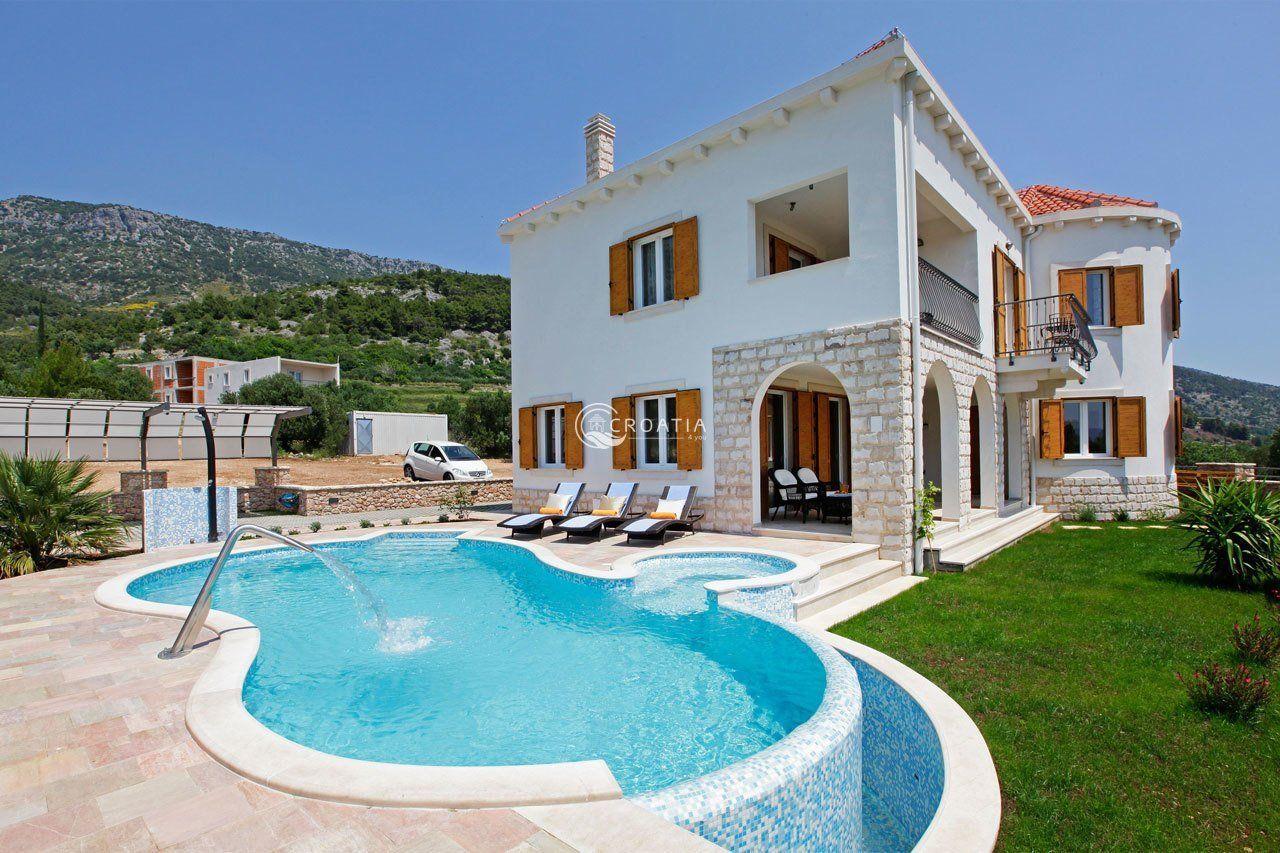 Beautiful Villa in Bol, Brač island