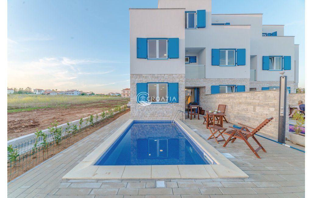 5 Villas for rent in Zadar area 