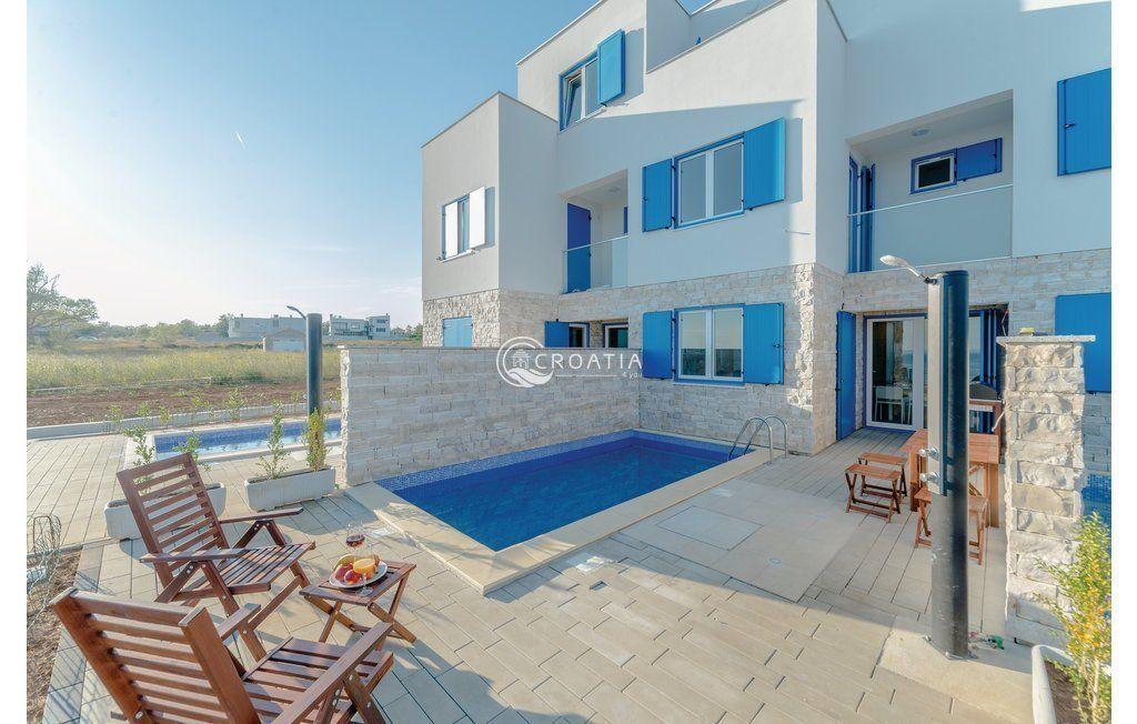 5 Villas for rent in Zadar area 