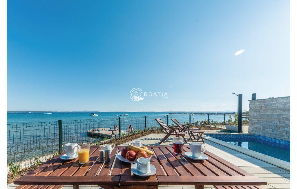 5 Villas for rent in Zadar area 