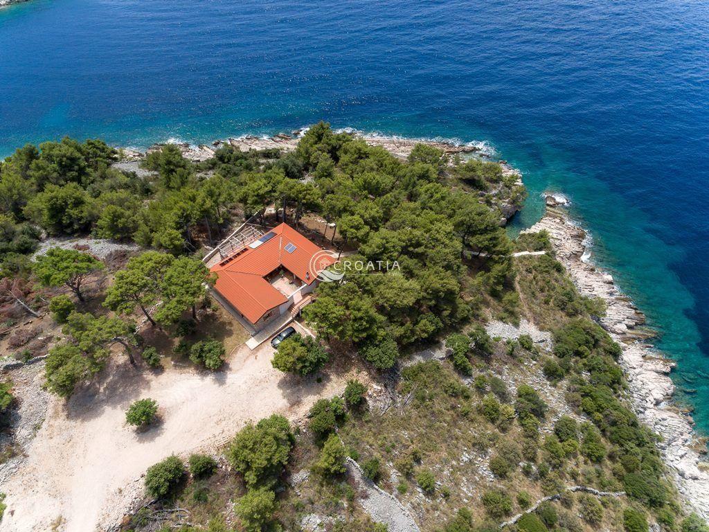 Luxury Villa with beach on the Drvenik Veliki Island