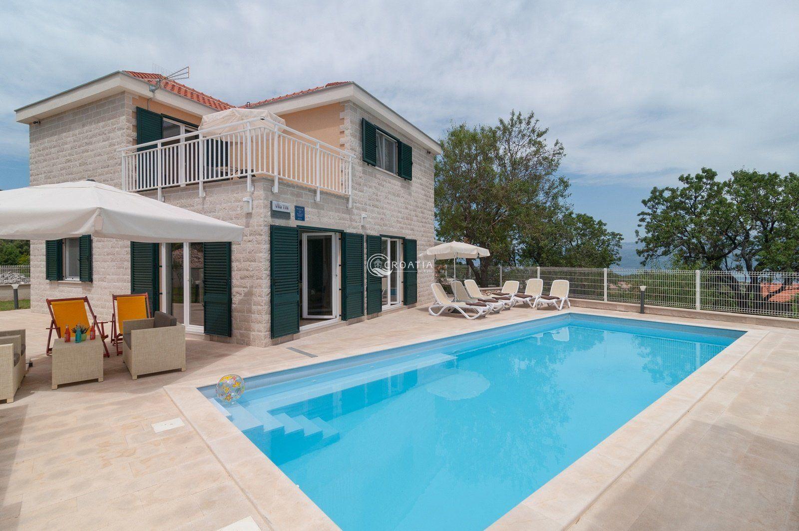 Two Villas for sale on island Brač