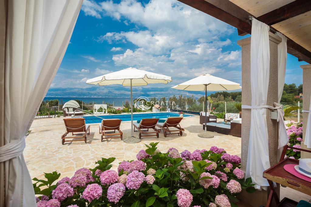 Beach Villa in Supetar, Brač island