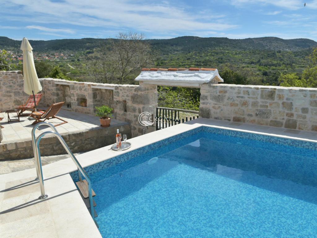 Unique cultural heritage stone villa on the island of Brač 