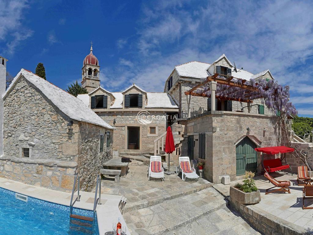 Unique cultural heritage stone villa on the island of Brač 