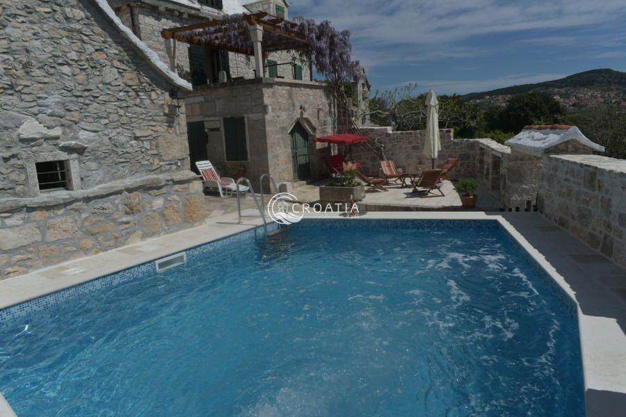 Unique cultural heritage stone villa on the island of Brač 