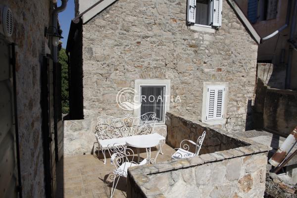 Lovely traditional stone house near Šibenik