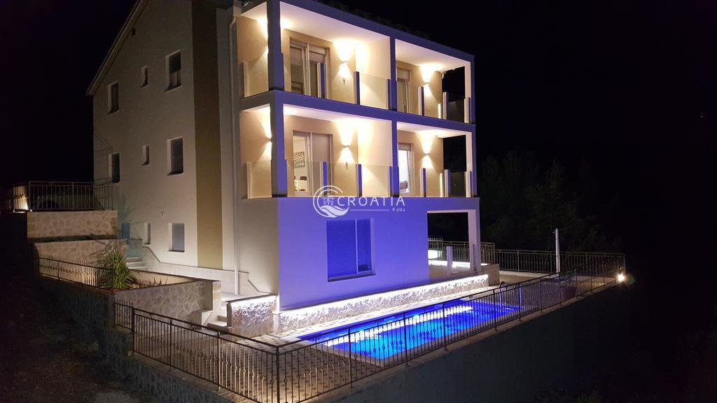 Luxury Villa for sale near Trogir