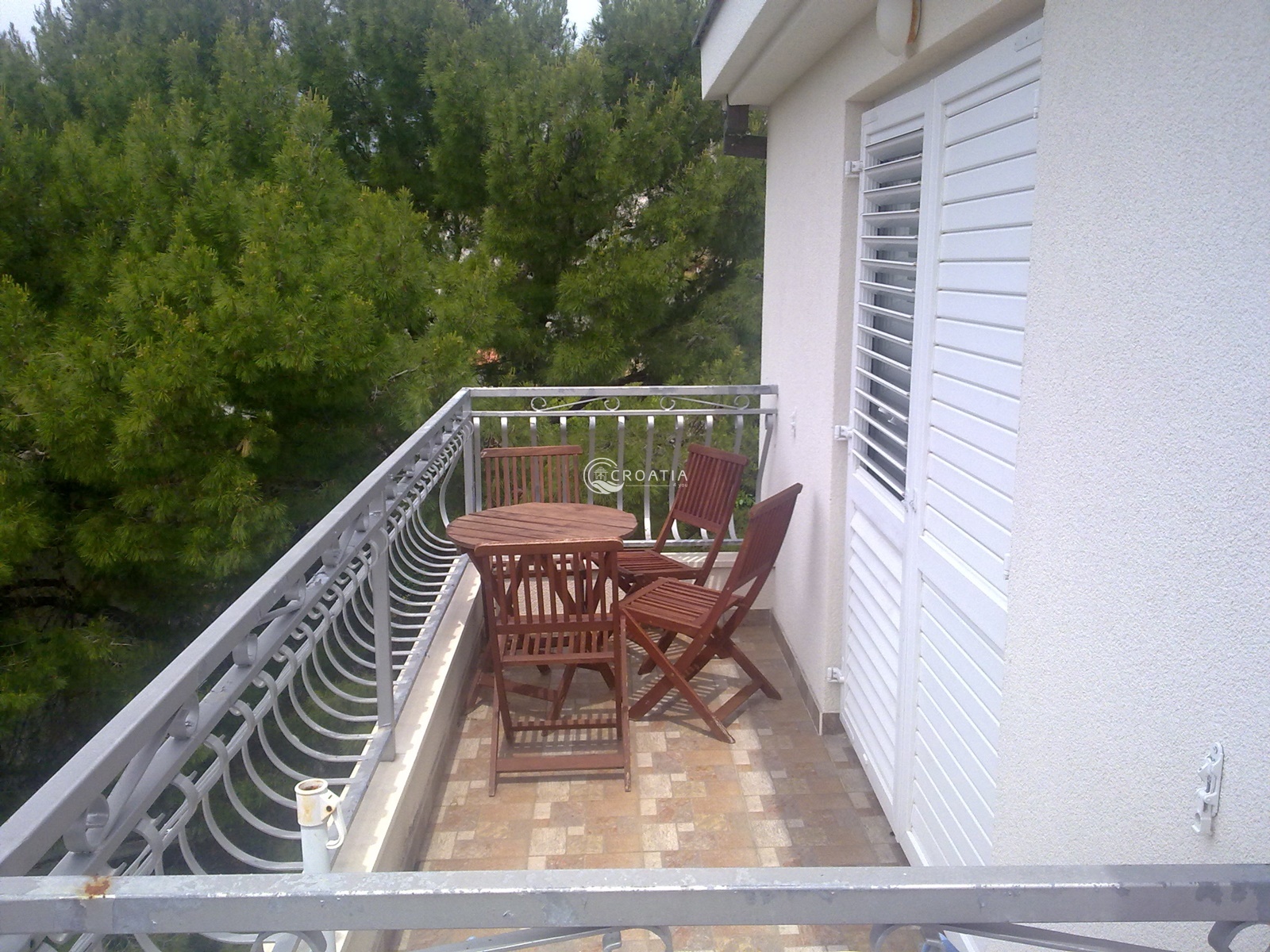 Apartment house for sale on island of Solta