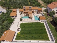 Rustic villa Ivan for rent in beautiful Skradin