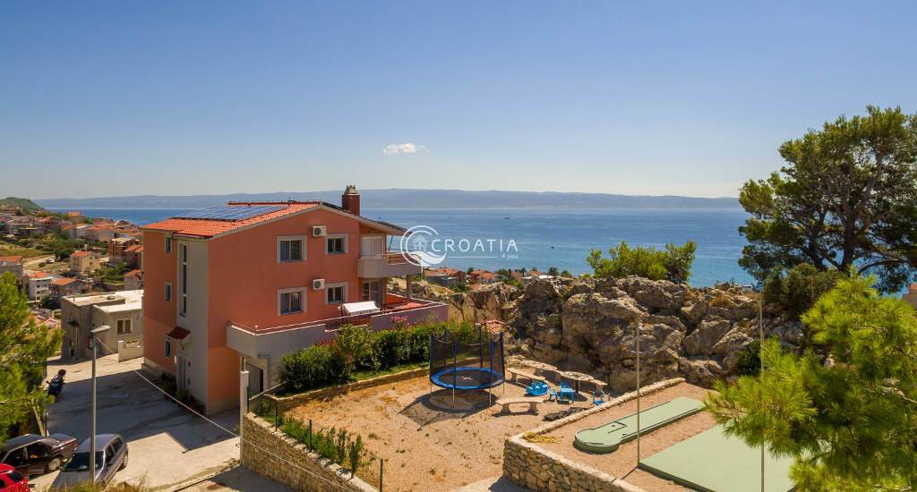 Villa with swimming pool for sale in Podstrana