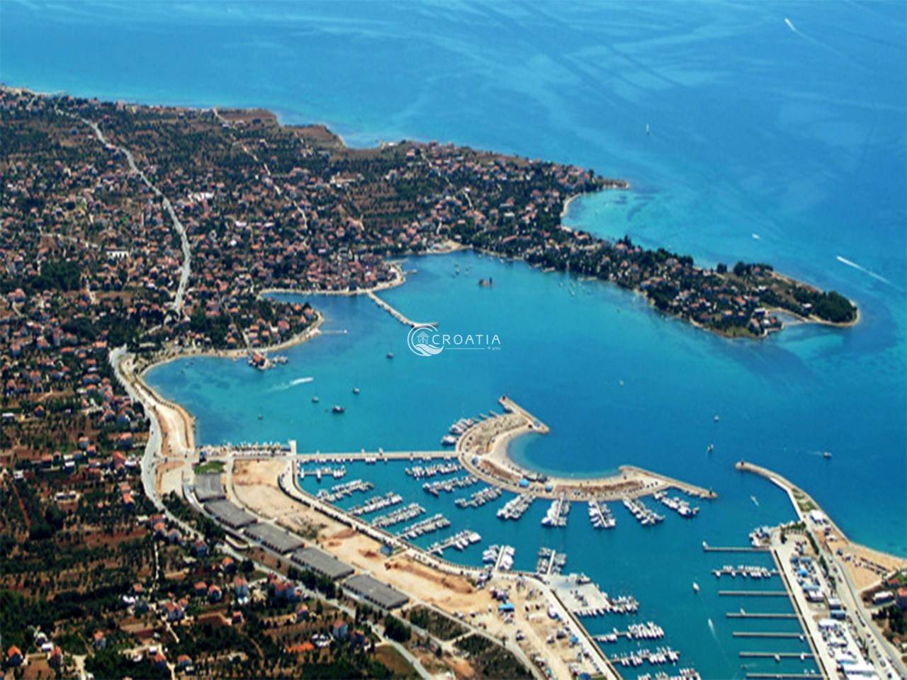 Villa first row to the sea near Zadar