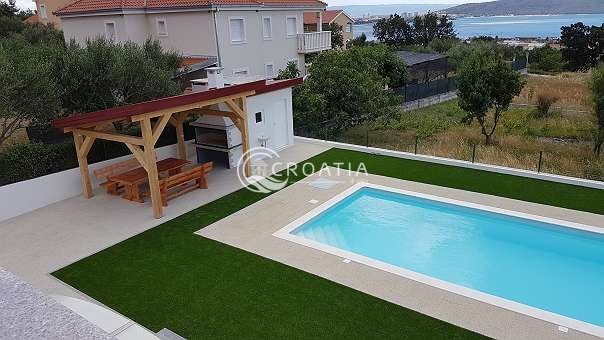 New villa in Kastela near Split for sale