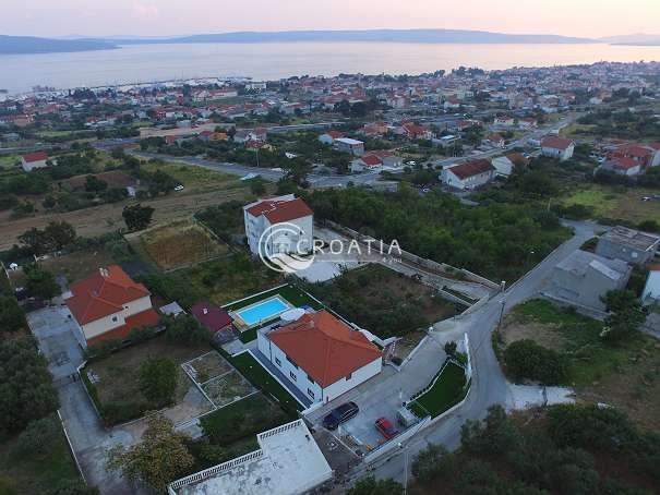 New villa in Kastela near Split for sale