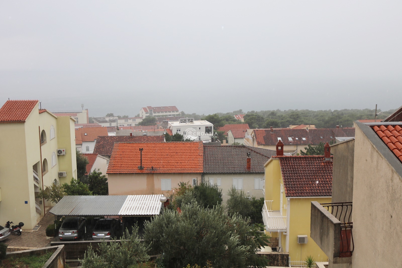 House with apartments in Makarska