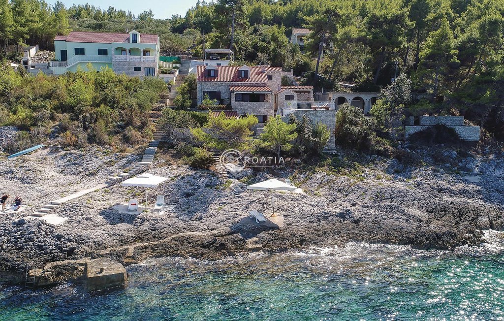 Stone holiday house with land on island Korcula