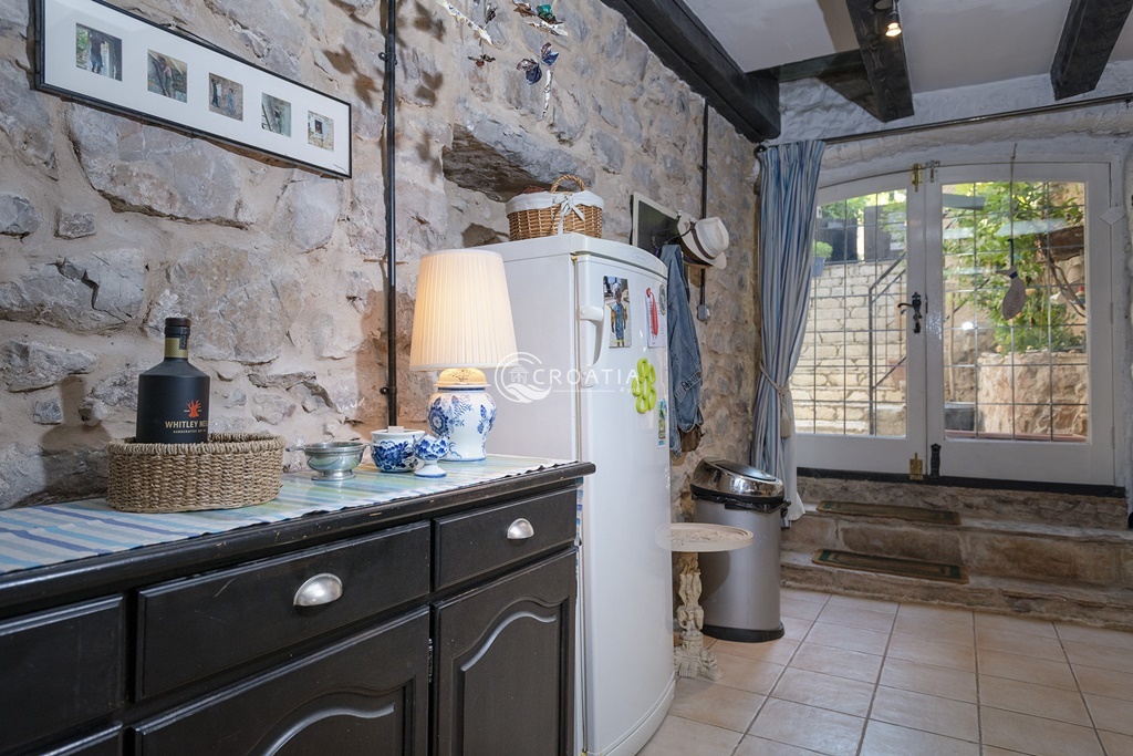 Completely renovated old stone holiday homes on the island of Hvar