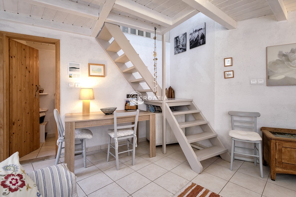 Completely renovated old stone holiday homes on the island of Hvar