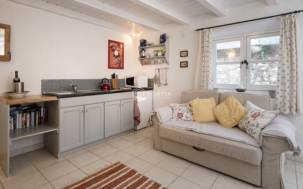 Completely renovated old stone holiday homes on the island of Hvar