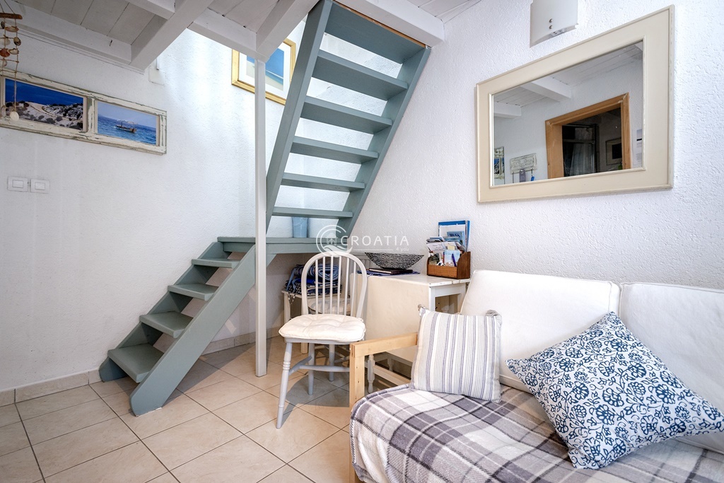 Completely renovated old stone holiday homes on the island of Hvar