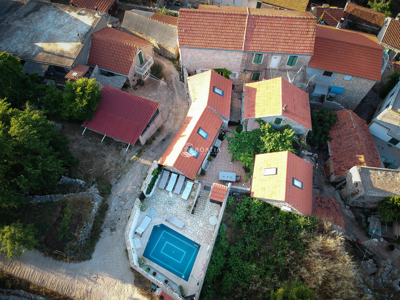 Completely renovated old stone holiday homes on the island of Hvar